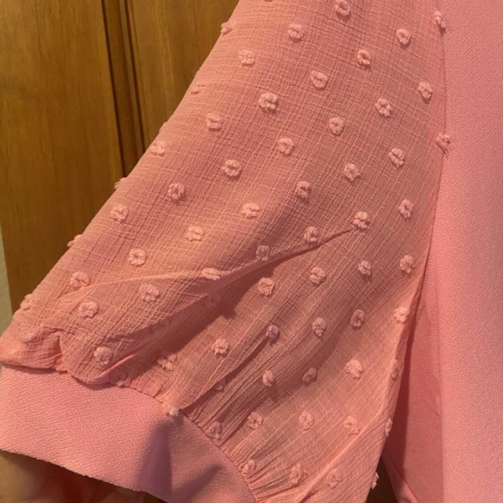 NWT! CeCe Women's Pink Textured Sleeve Top Sz xl - Picture 2 of 4
